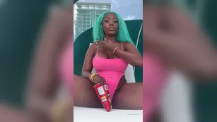 teresa I need someone to rub oil on мой body шоу чат реальный порно