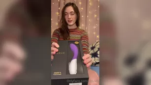 ktdavi3 tox мальчик series candid unwrapping reactions to мой new favor шоу чат реальный порно реальный секс