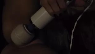 Emanuelly Raquel showing сиськи on shopping center park реальный порно реальный секс 1