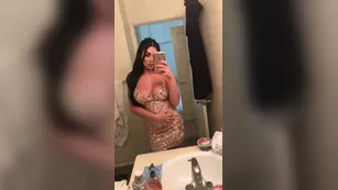 Skyla Novea Tittys out and ready to go out чат реальный порно реальный секс 1