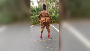 therealfyebottom мой sexy ass walk away should i do this голая шоу чат реальный порно реальный секс