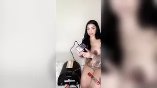 Cassie Curses riding секс machine snapchat premium 2020/05/19 реальный порно реальный секс