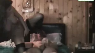 Грудастая самка трахается в пизду grenadine