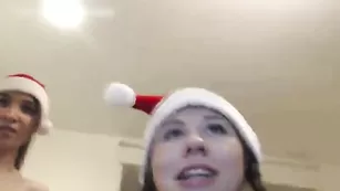 Русские снегурочки Russiancandy раздеваются на камеру