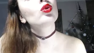 Пышногрудая курва moonlight4u шалит с ловенсом