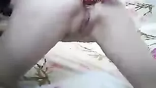 Пошлая Prokaznica трахает анус самотыком