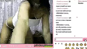 Роскошная девочка YourDreammm показывает сисечки