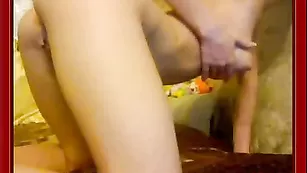 Грудастая кокетка mar999999 трахает киску пальчиками