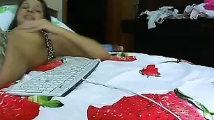 Голая проказница мастурбирует писечку Melenna11ctop