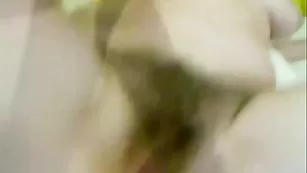 Пленительная lindylinn трахает попку в привате