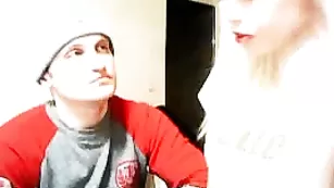 Потрясающая Kamasutra вертит аппетитной жопой