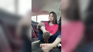 junifurmoon_My story about teasing a stranger and here is a toe wiggle _22494443 шоу чат реальный порно