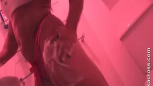 lisaxxxcross i always get requested для shaving s. i found th шоу чат реальный порно реальный секс 1