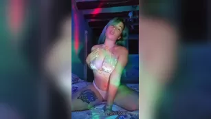 livay i'm stoned для edibles шоу чат реальный порно