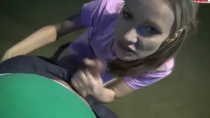 dirty juliette Public Tennisplatz Pipi Votze reingefickt! реальный порно реальный секс