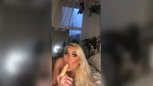 gbhoney Playing with anal toys шоу чат реальный порно