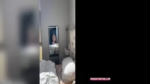 lindsey pelas чат реальный video просочившийся