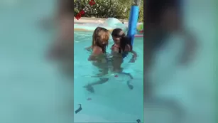 Violet Summers Мой sister riding a pool noodle with me! 2020/06/11 реальный порно реальный секс