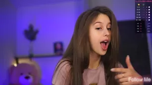 plump_bums Chaturbate cam video