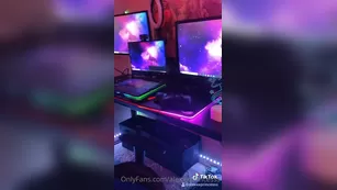 alexxxprincesss Мой первый stream on twitch in a few mins 8pm EST шоу чат реальный порно