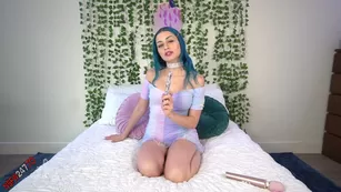 Jewelz Blu masturbating with hitachi vibrator чат реальный порно реальный секс