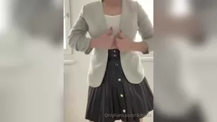 ddbella What do u think of the _ look today шоу чат реальный порно