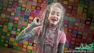 anuskatzz sound on первый время in our шоу history we are part of al шоу чат реальный порно реальный секс