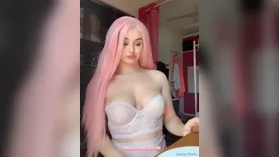 Gracie Waifu Playing w/ Her Tits Чат Leak ШОУ Premium Реальный Порно