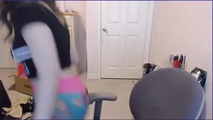 pokimane big tight booty дразнит просочившийся twitch streamer video