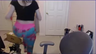 pokimane big tight booty дразнит просочившийся twitch streamer video