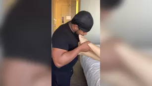 beautiifulliza the_way_he_sucked_n_licked_my_feet_my_gawwwwddddd_he_know_he_one_of_my_favorites_always_so Адалт вэбкамс чат для бесплатное порно реальный секс