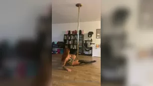 xoxonastya_ I_used_to_always_dance_to_this_song_at_the_club_How_do Адалт вэбкамс чат для бесплатное порно