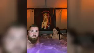 wcaproductions1 Голая hot tub Q A with sheenaryder1 Адалт вэбкамс чат для бесплатное порно