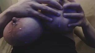 AthenaBlaze Big Full Milky Lactating Titties порно реальный секс