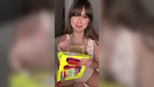 Riley Reid playing snapchat premium порно реальный секс