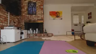 Sophie Dee yoga время with friend чат для бесплатное порно реальный секс