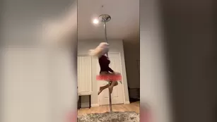 Luna Skye booty spreading & pole dance snapchat premium порно реальный секс