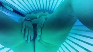 Sure Cakes Dont tell I сквирит in the tanning bed порно реальный секс
