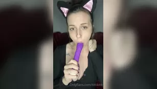 tittikitti Soft licks from Titti Kitti on your dick Close your ey Адалт вэбкамс чат для бесплатное порно