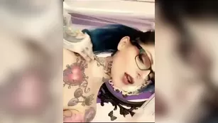 Riae Suicide сиськи teasing snapchat бесплатное