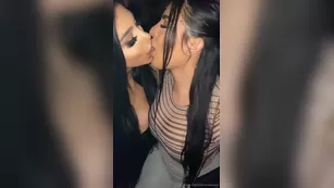 tamaraxoxxo making out with мой gir Адалт вэбкамс чат для бесплатное порно реальный секс