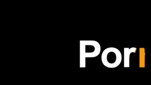 Lady Dimitrescu Grabs вас by the Throat