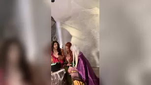 angelwicky me_valentina_nappy_and_zazie_sky_as_naughty_witches_in_hocus_pocus_parody Адалт вэбкамс чат для бесплатное порно реальный секс