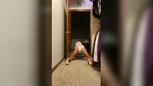 sluttylittlelex Crawling around teasing мой master Мой master was Адалт вэбкамс чат для бесплатное порно