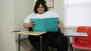 SSBBWBrianna Gaining Для An A In Class