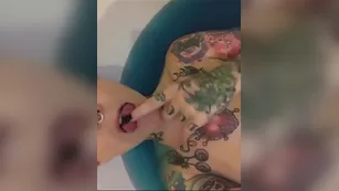 Riae Suicide bath teasing snapchat бесплатное