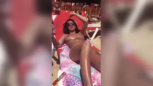 Alessa Savage summer day tanning чат для бесплатное порно реальный секс